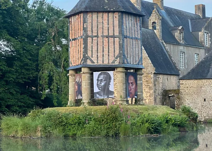 Château Du Fresne Couette-café