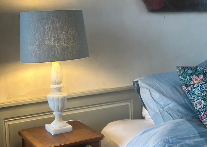 Château Du Fresne Couette-café *